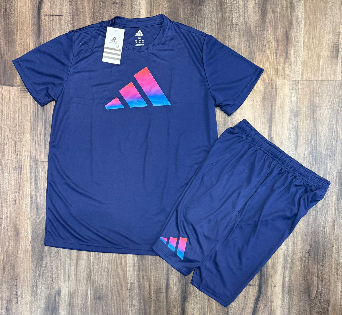 Mega promocao camiseta e shorts